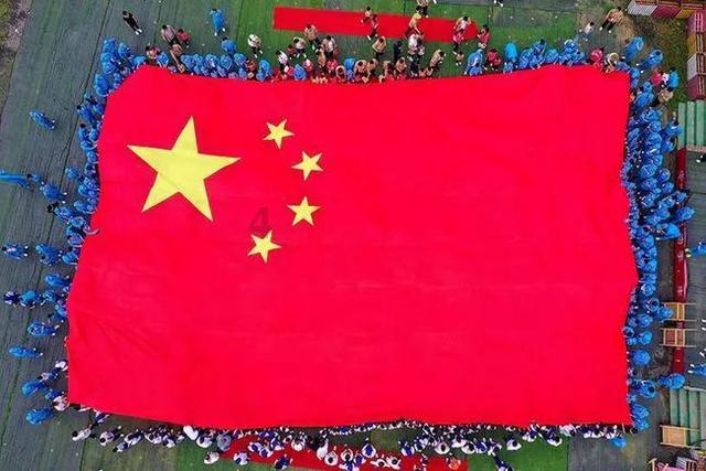 刚认识的女生说要打死我什么意思？游戏画面