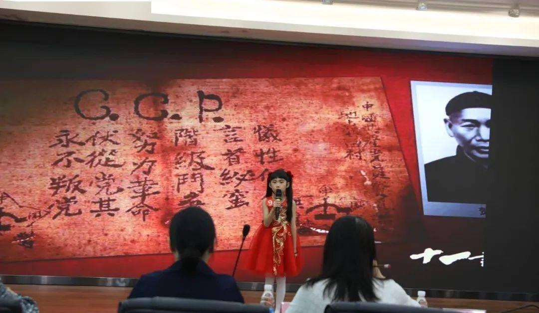 减压赋能 当好青春“领路人”