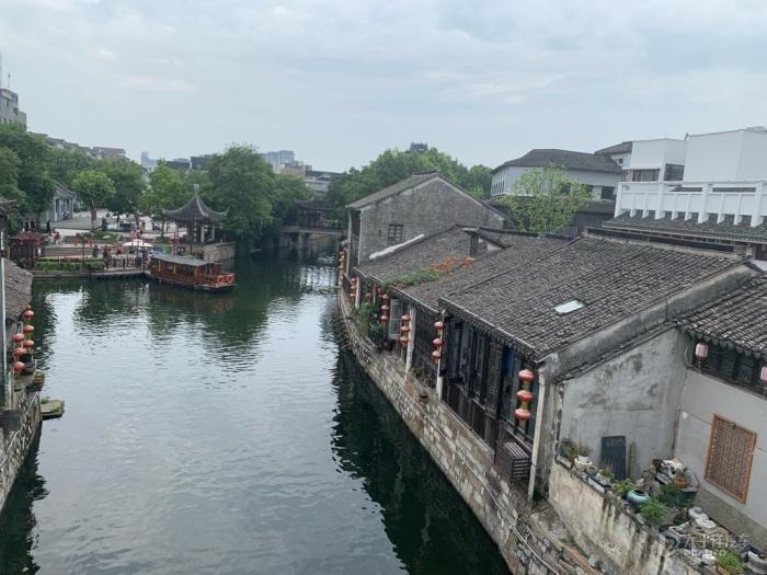 桑托斯:世界杯让C罗替补只是一个战术决定,他仍是史上最佳球员